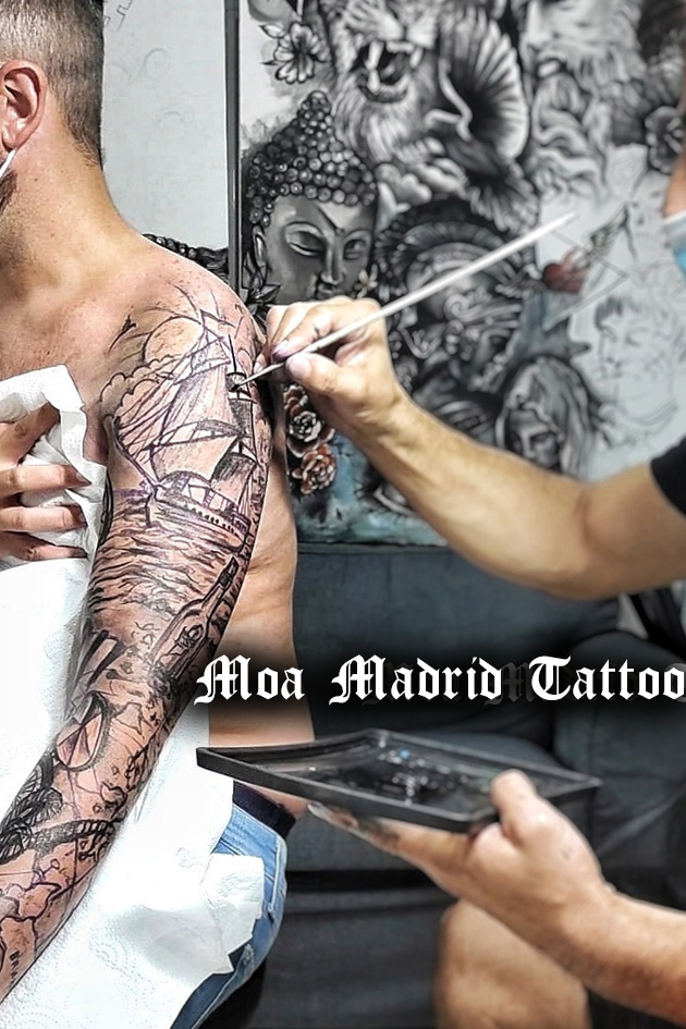 Brazo entero tatuador en realismo en Madrid