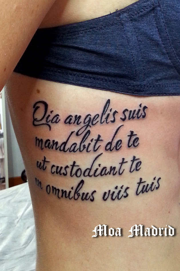 Tatuajes de frases en latín para mujer