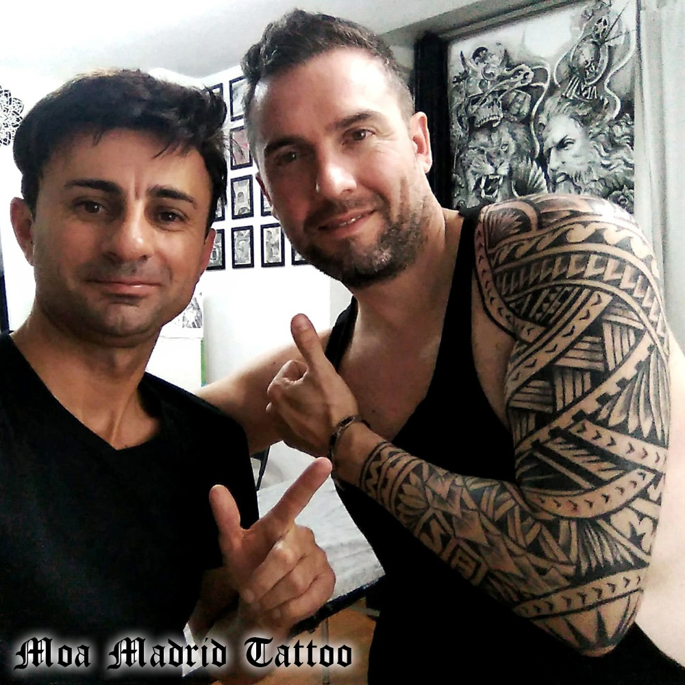 Tatuador maorí en Madrid - Tatuaje de brazo entero maorí