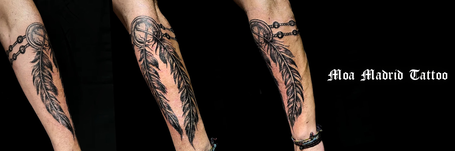 Novedades Moa Madrid Tattoo - Tatuaje de brazalete con plumas indio